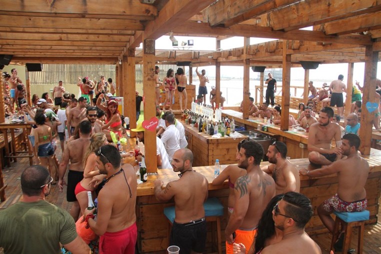 Cyan Beach Bar on Sunday